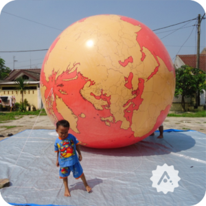 balon globe dan bola dunia