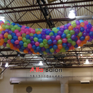 balon jatuh event
