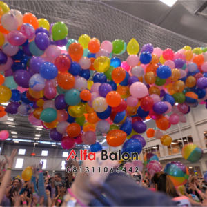 balon jatuh event